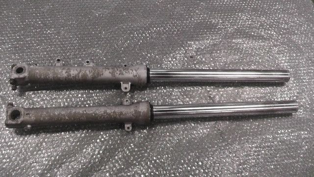 VT250 スパーダ MC20 の フロントフォーク 1749689704