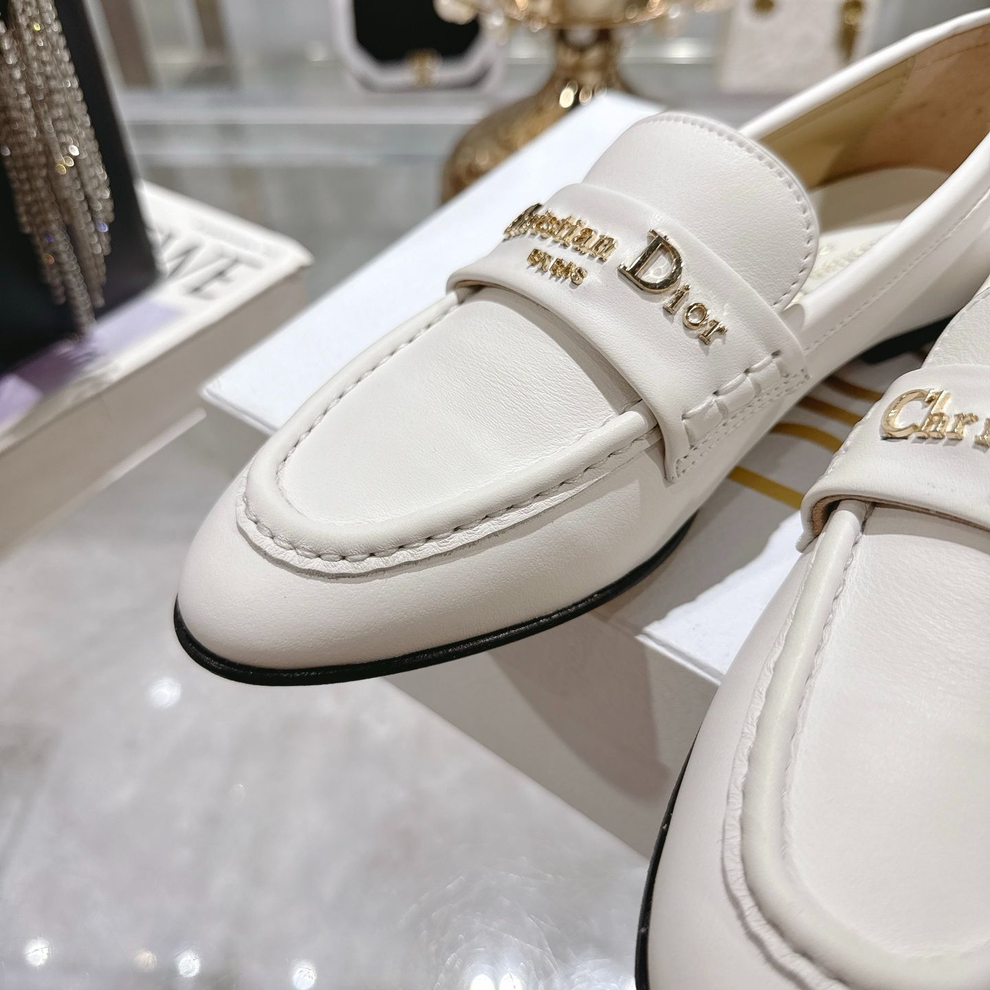 【DIOR】Miss Dior Street ローファー 大人エレガントで足元が上品♪》Miss Dior Street ローファー