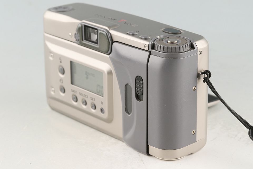 卍 Contax