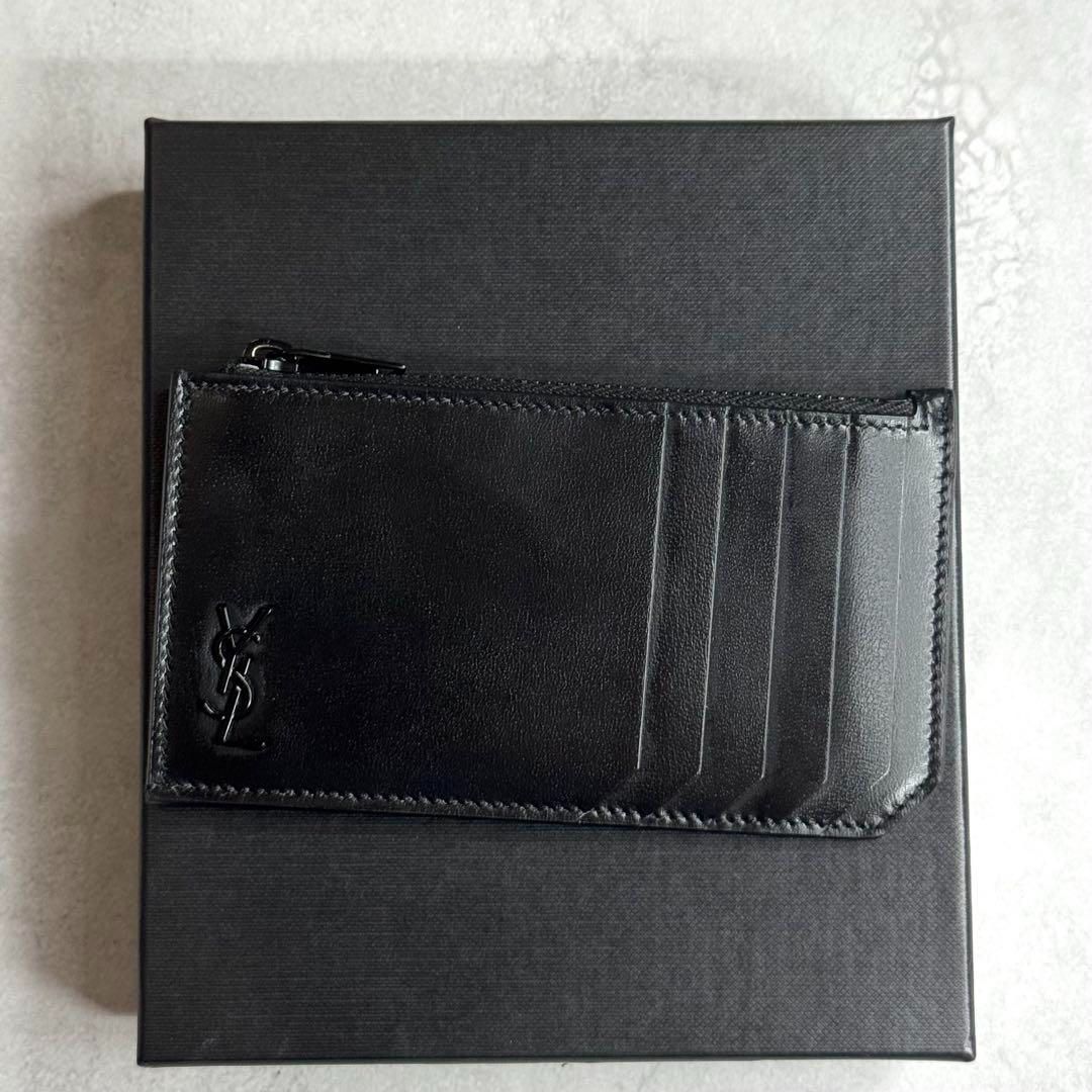 美品✨サンローランTINY CASSANDRE LEATHER 二つ折り財布 黒 未使用近 