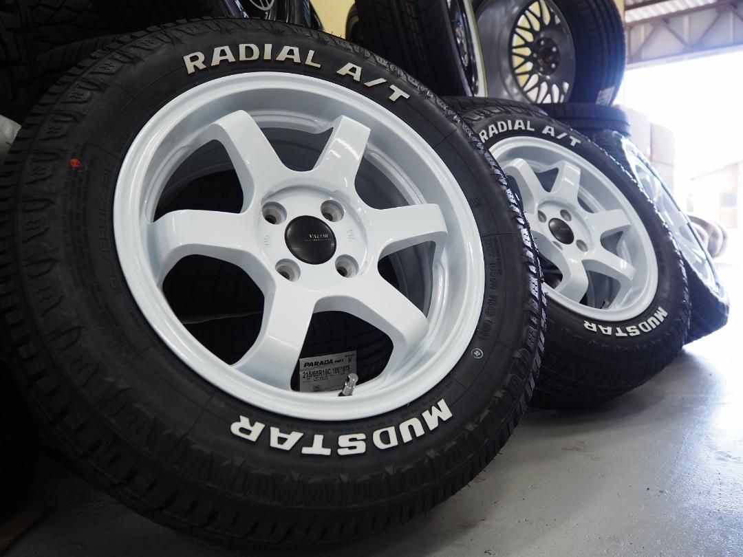 ゴツゴツ系 カスタムサイズ VALOR Racing TS6R 15inch 6.5J 4H100 38 WH マッドスター 195|65R15サクシード プロボックス