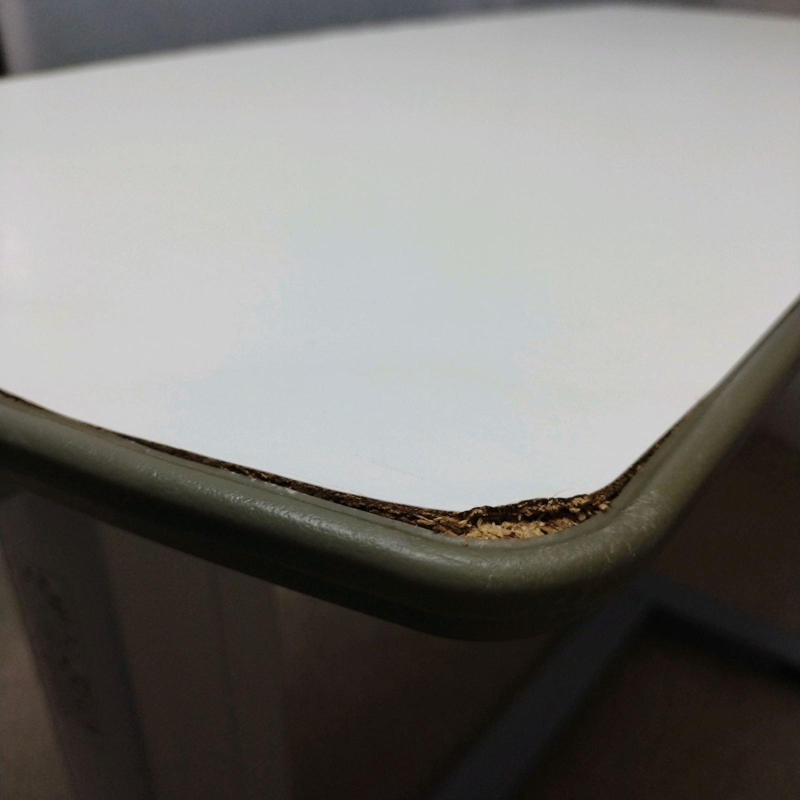 OT-14155 PARAMOUNT パラマウントベッド KF-1920 サイドテーブル ベッドサイドテーブル 介護テーブル 高さ調節可 天板|アイボリー 在宅介護 福祉用具 介護用品 洗浄|消毒済 介護