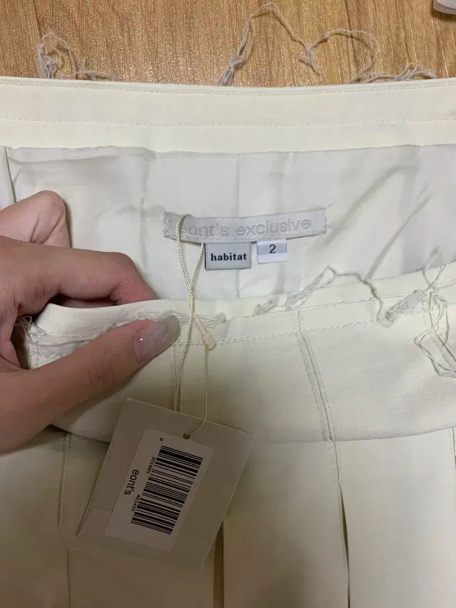 Eont s 生息地 アシンメトリー プリーツ スカート 2 サイズ