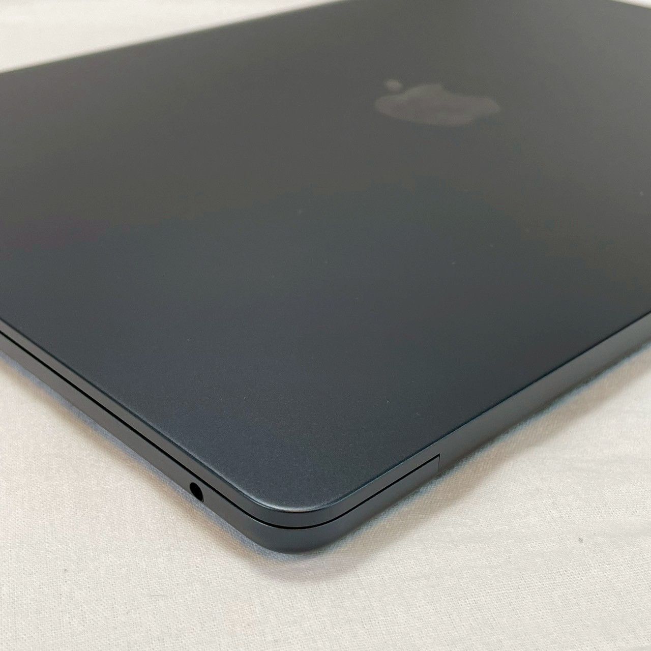 【極美品】充放電回数15回Apple MacBookair2020 マウス付き 極美品】充放電回数15回Apple MacBookair2020 マウス付き