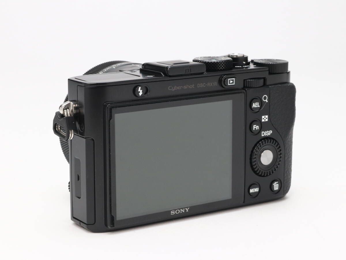 【美品】SONY DSC-RX1Rフルサイズ コンデジ 元箱有完品 おまけ多数 Amazon | SONY デジタルカメラ Cyber-shot RX1R 2470万画素 光学