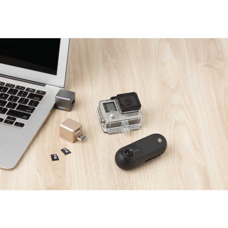 新品 未使用 未開梱】 MAKTAR iPhoneカードリーダーQubii Pro