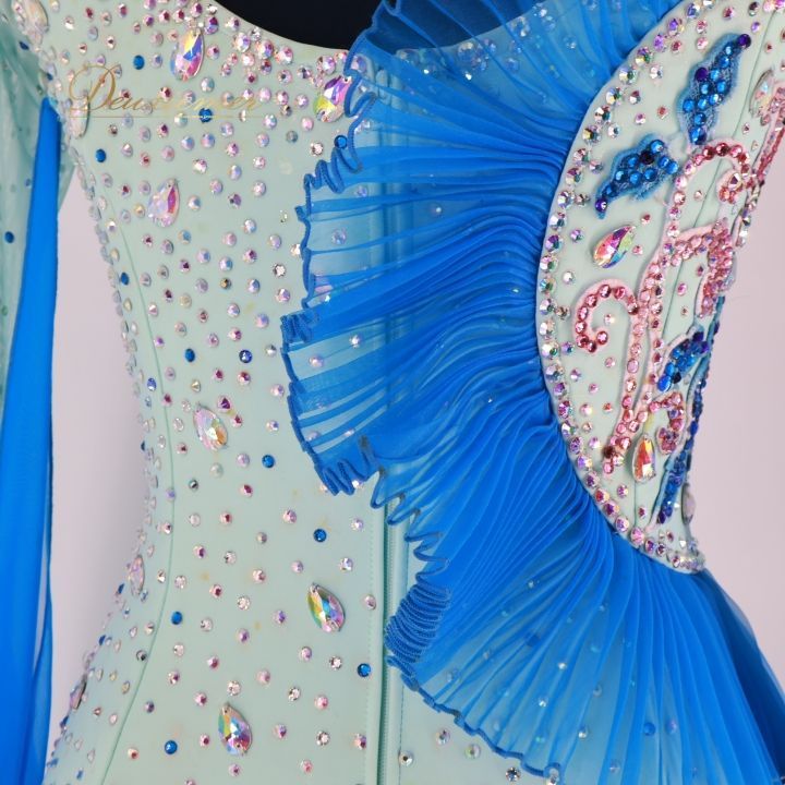 ブルー系 フリル