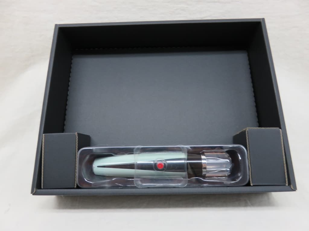 カ*ス様 科特隊カレーベーターカプセルカレー無し ULTRA DINER 科特