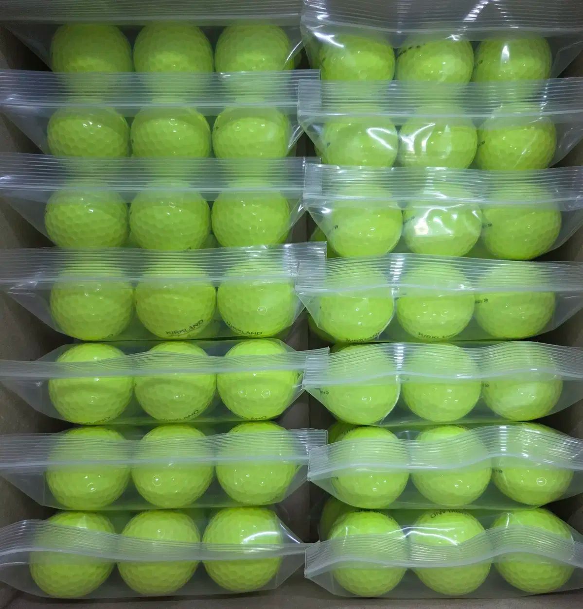 Kirkland カークランド A級 3ピース COLOR ロストボール 120球 ゴルフボール メルカリshop取引では対象外