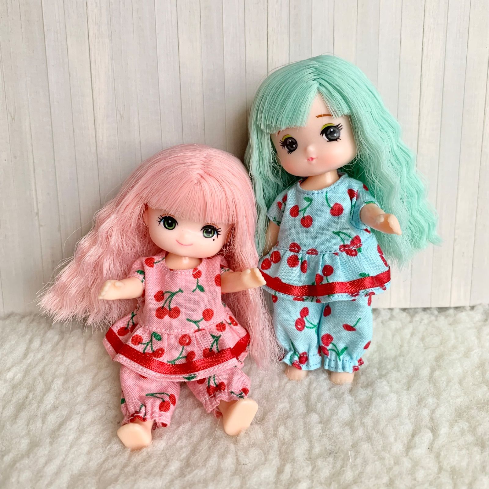 リカちゃん　ミキちゃんマキちゃん　服　2着セット　チェリー柄　パジャマ上下セット - メルカリShops