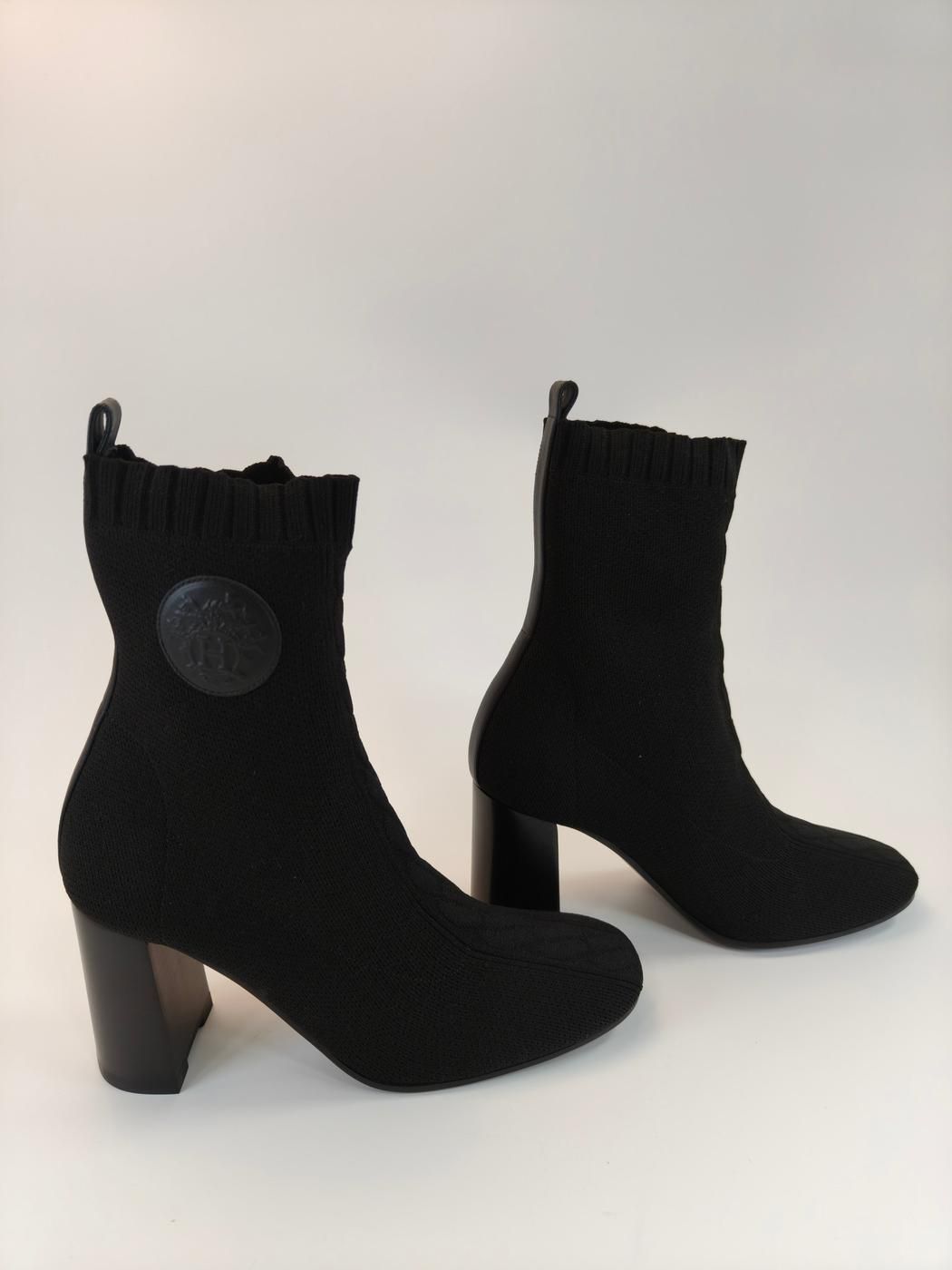 ショートブーツ