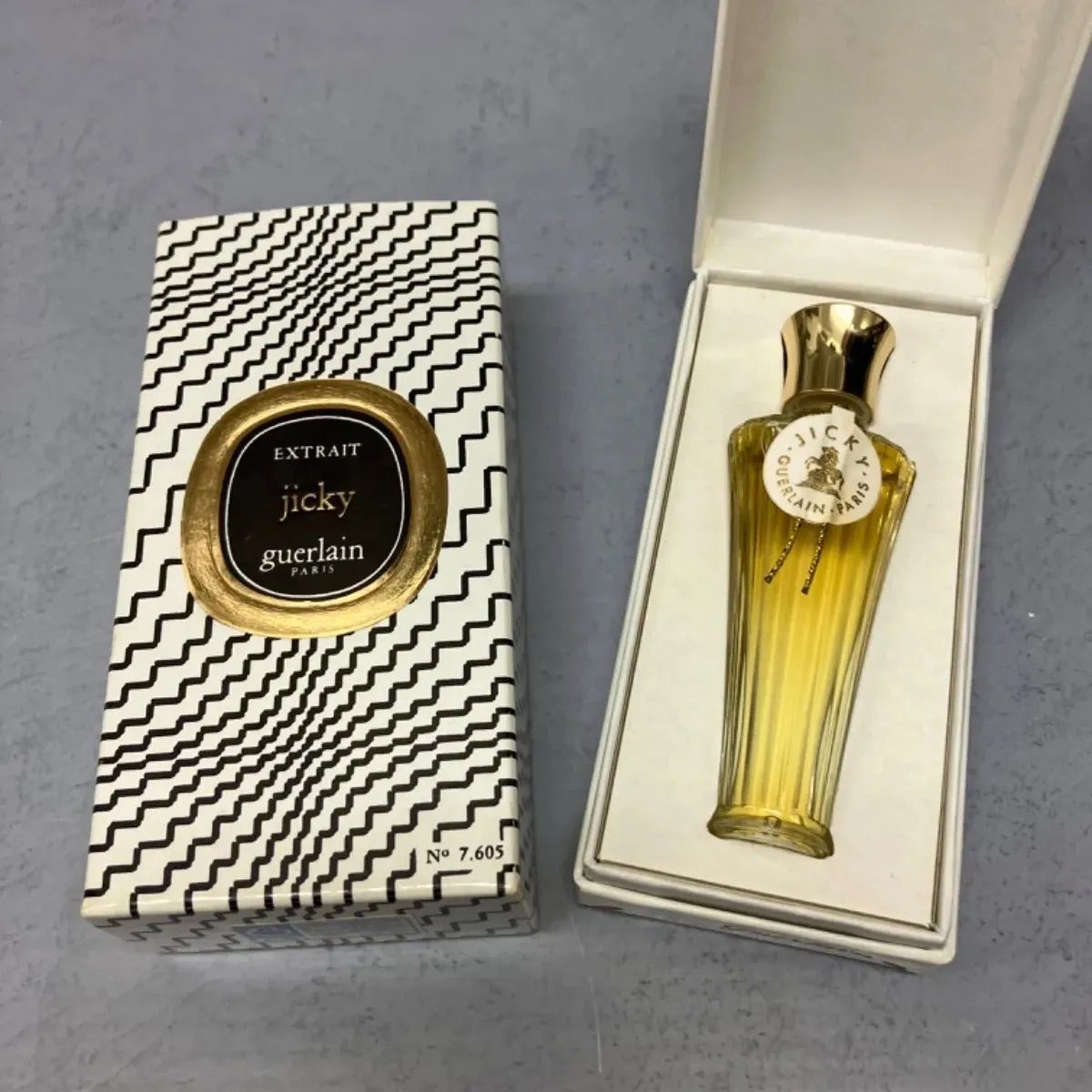 激レア　新品未開封　GUERLAIN　ゲラン　ジッキー　香水　30ml 試してみた】ジッキー 香水 GUERLAINのリアルな口コミ・レビュー