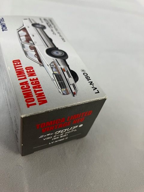 トミカリミテッド ヴィンテージネオ　グロリア V30 ターボ　ブロアム　85年式 トミカリミテッド ヴィンテージ ネオ ニッサン グロリア V30