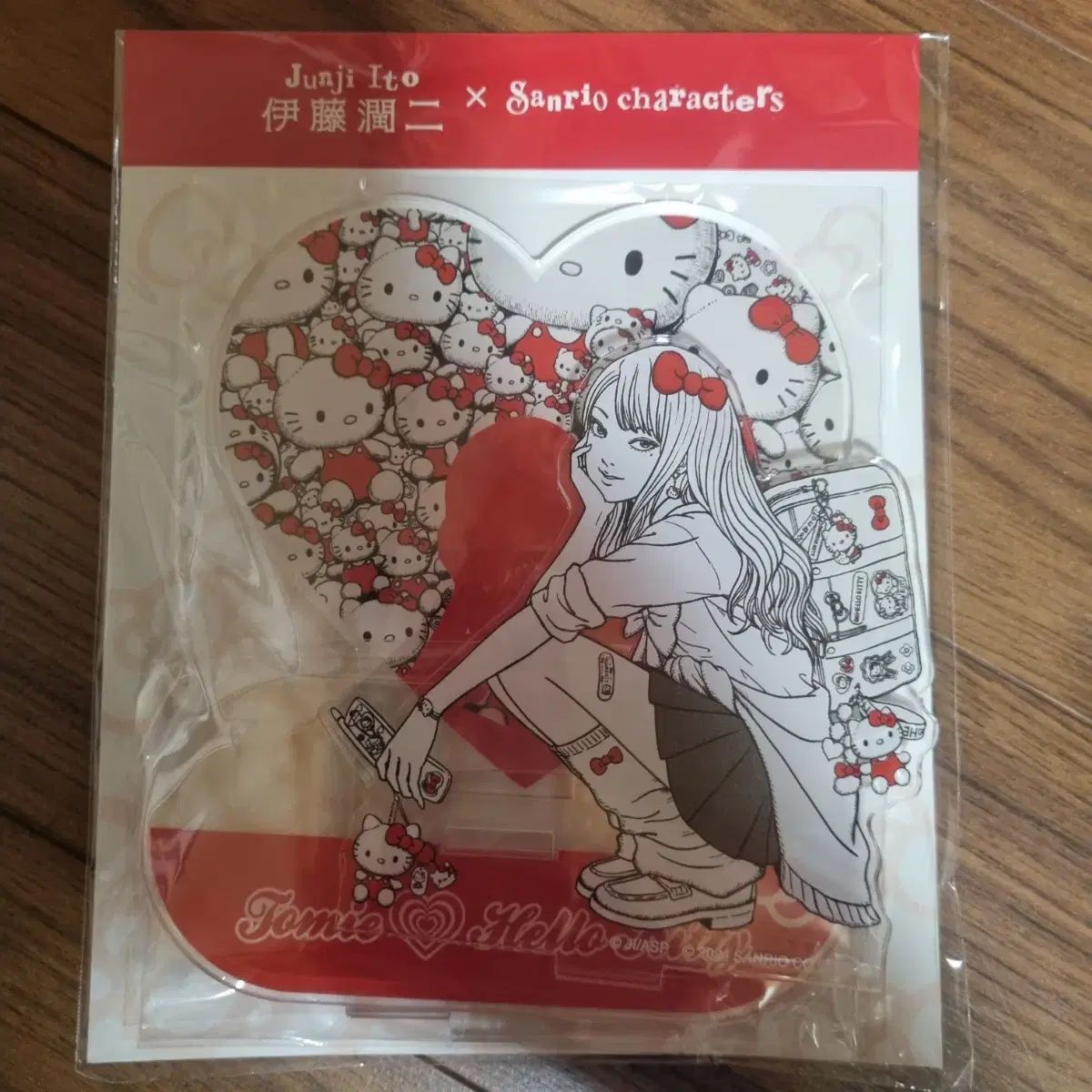 【雷市場（ポンジャン）商品韓国直送】 未開封 伊藤純二 サンリオ コラボ ハローキティ(HELLO KITTY) トミー アクリル スタンド