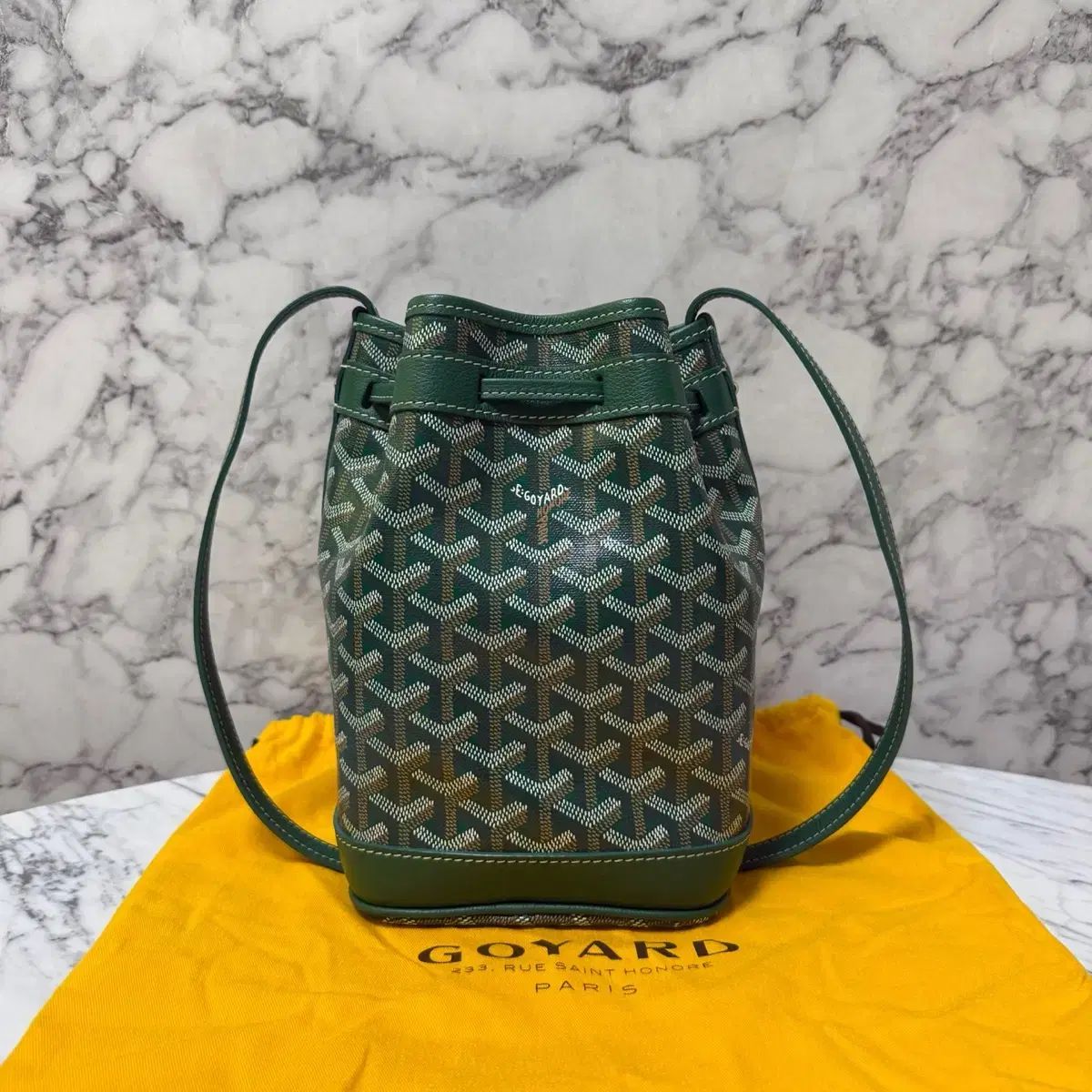 Goyard ゴヤール ピーディ フロー バケットバッグ
