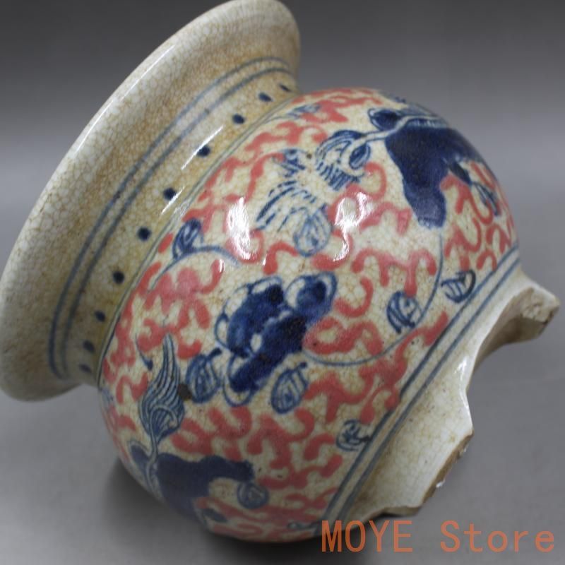 紅釉の三本足の香炉 陶磁器  装飾品 現代工芸品 美術品 置物 紅釉の三本足の香炉 陶磁器 装飾品 現代工芸品 美術品