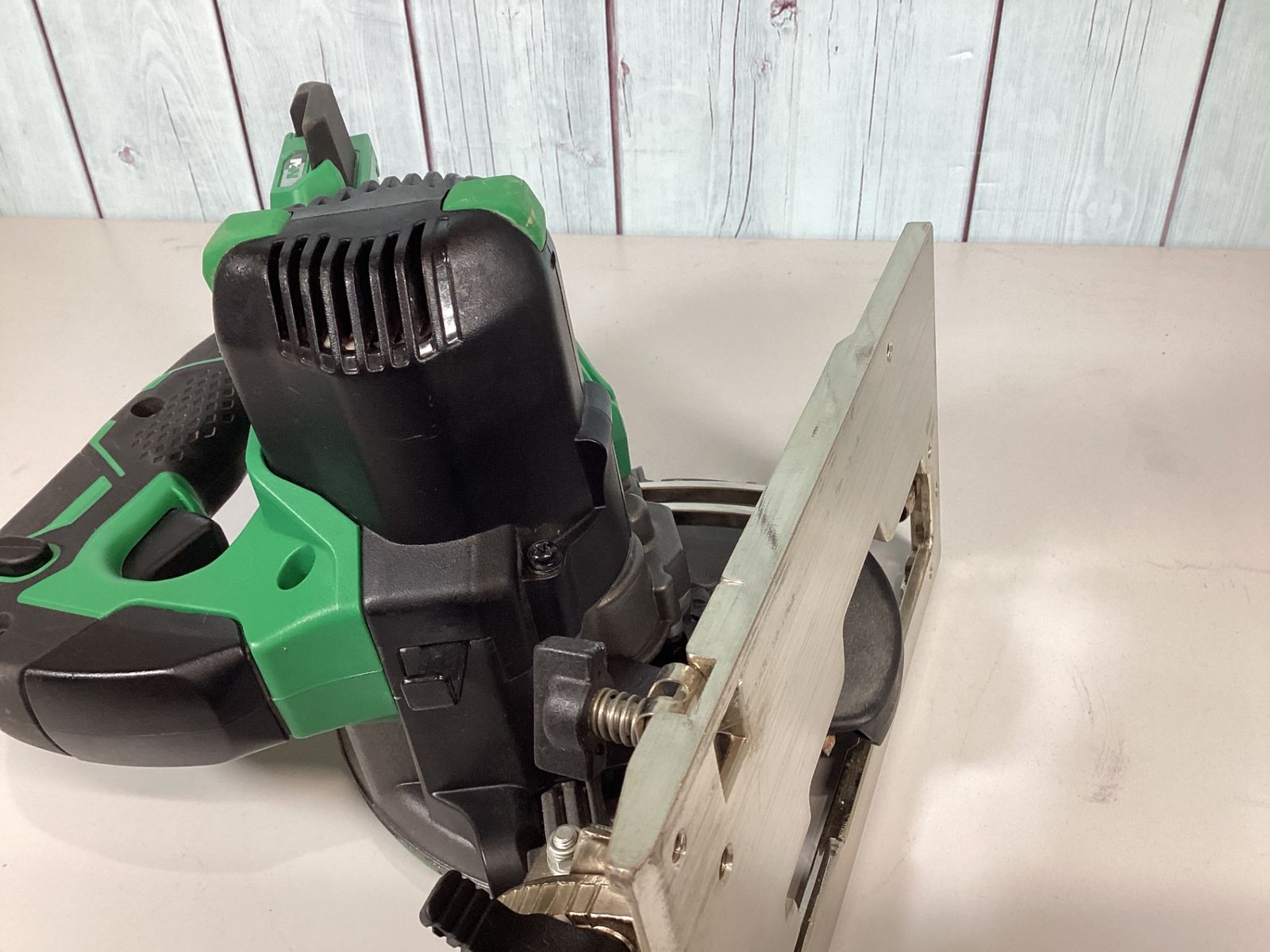 ★m★本体のみジャンク扱い　日立工機コードレス丸のこ　C14DBL　125mm 7日保証・動作確認済 中古美品 ハイコーキ HiKOKI 36V マルチボルト