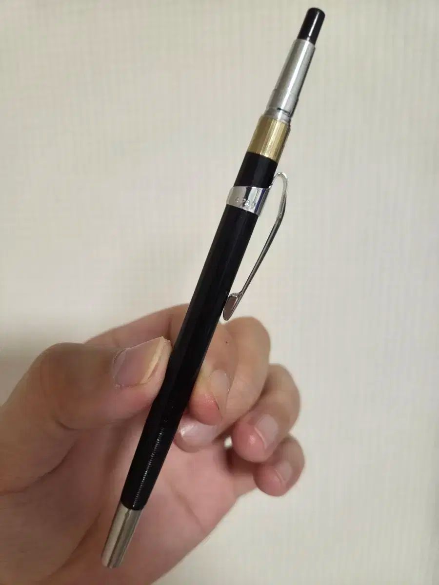 pmg ゴールドリング 超球状 0 3 シャーペン