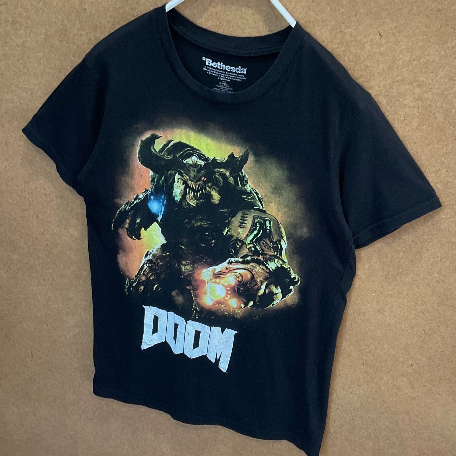 USA古着 DOOMドゥーム '90ゲーム FPS キャラクターイラスト 半袖 USA古着 DOOMドゥーム '90ゲーム FPS キャラクターイラスト 半袖