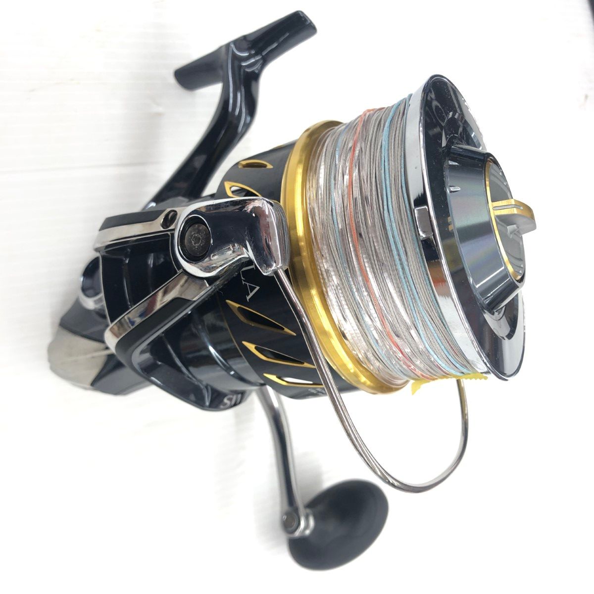 スピニングリール