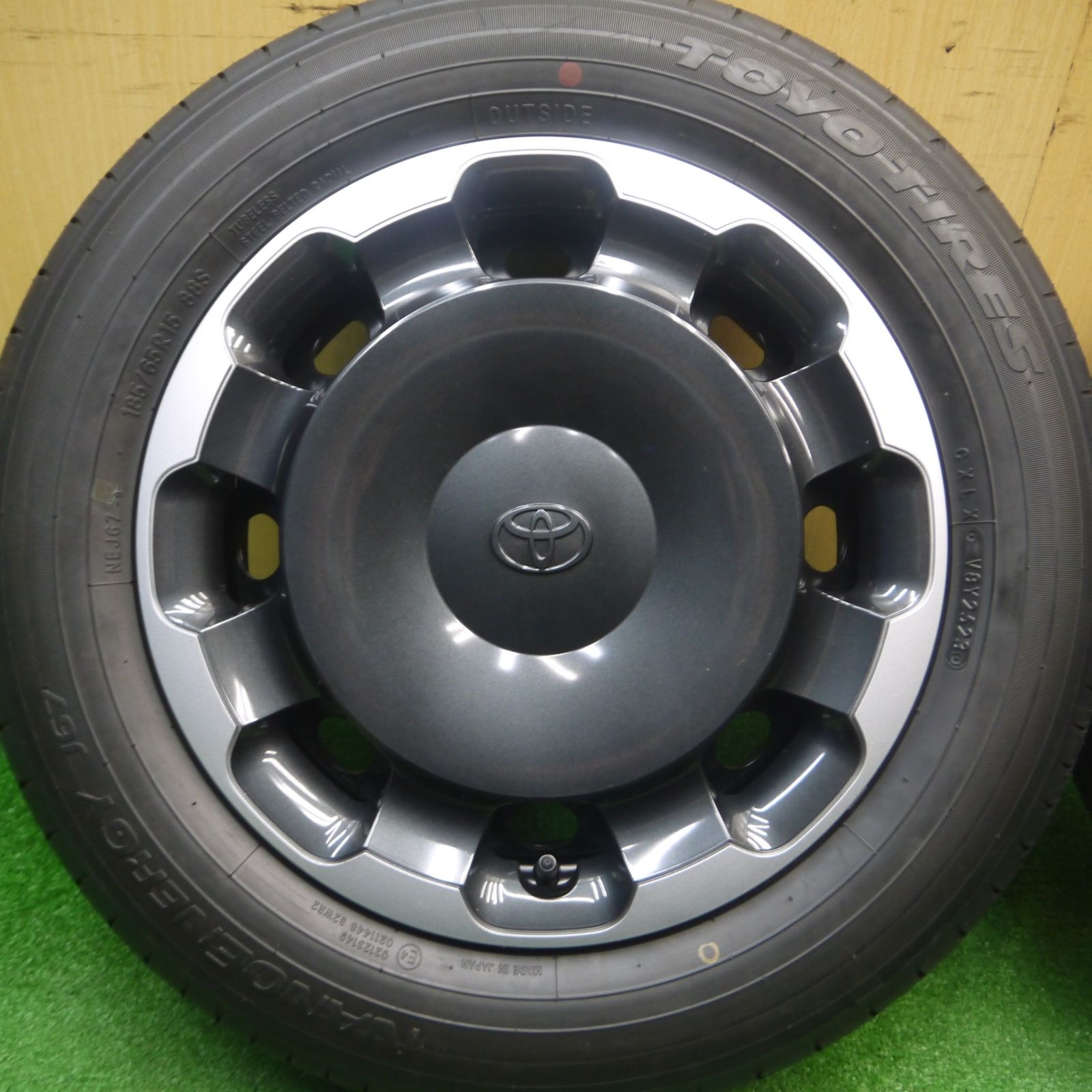 新車外し！23年★185/65R15 トーヨー ナノエナジー J67 タイヤ 15インチ アクア フリード デミオ 等★ ☆新車外し☆トーヨータイヤナノエナジー☆185⁄65R15☆