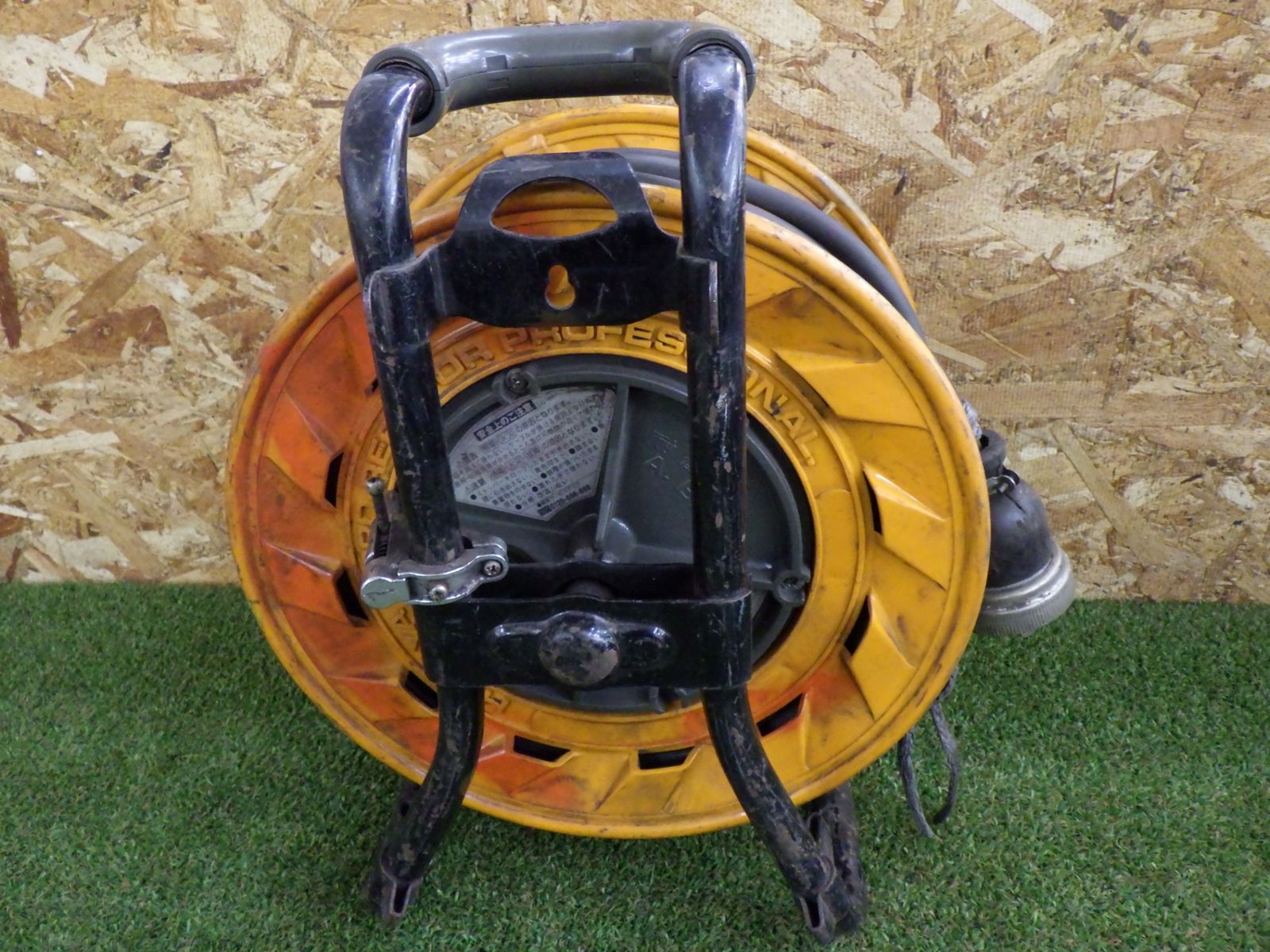 日動工業 電工ドラム NDN-EK320FCT 20A 屋内用 全長20m 三相200V 2口 ブレーカー付き コードリール