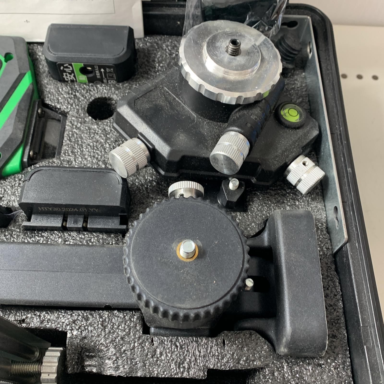 STEP レーザー墨出し器