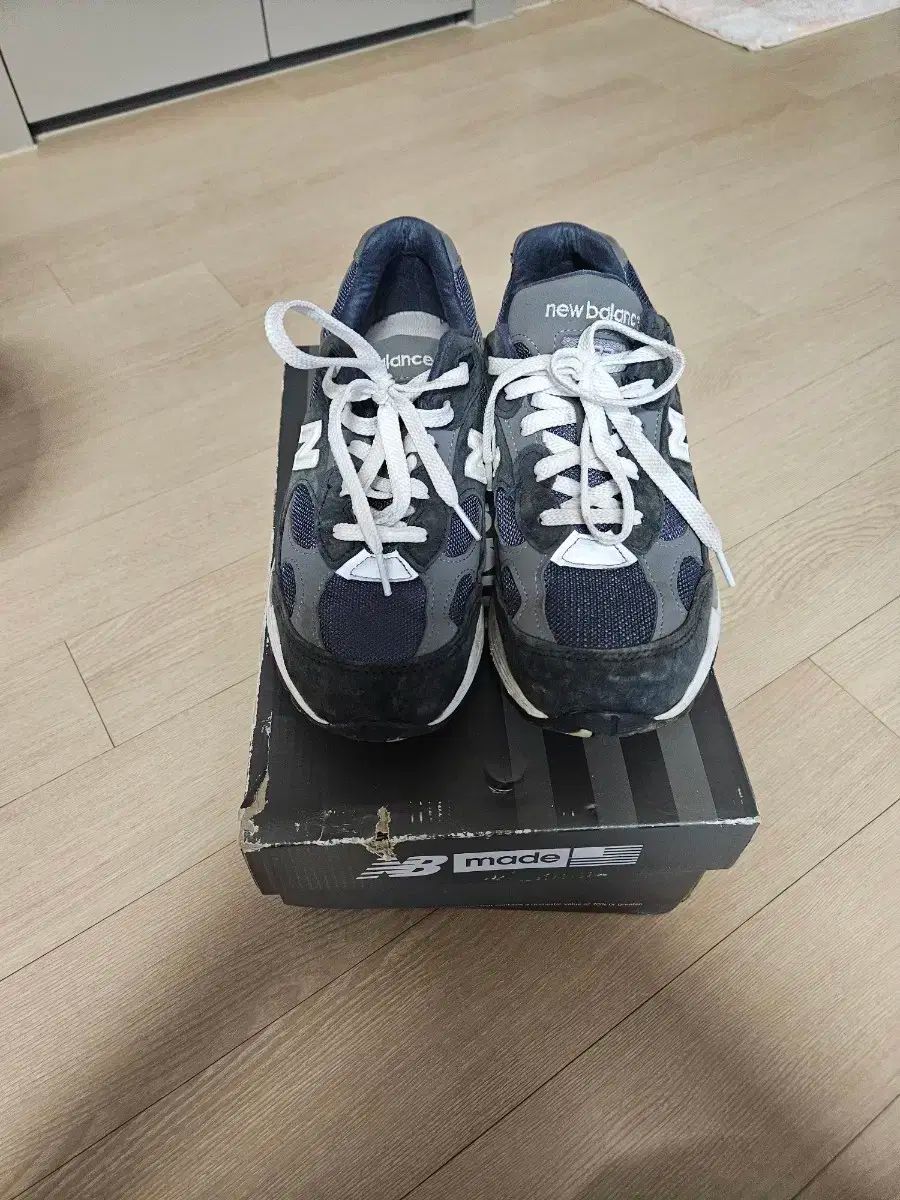 【雷市場（ポンジャン）商品韓国直送】 New Balance(ニューバランス) 992 ネイビー 250