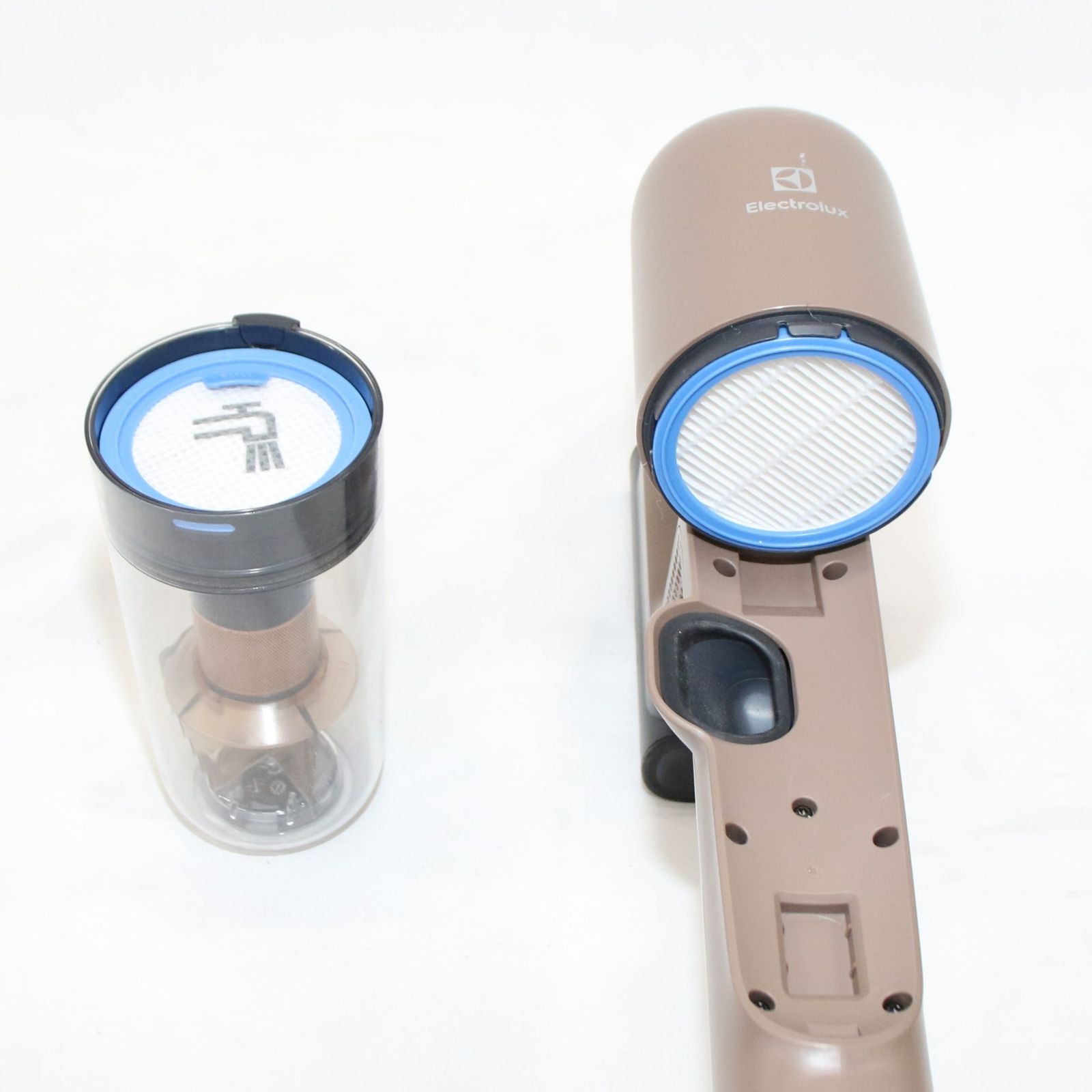 ジャンク Electrolux エレクトロラックス UltimateHome 700 EFP71523 軽量コードレス掃除機 efp71523 D WWW_KANDAIZUMI_COM