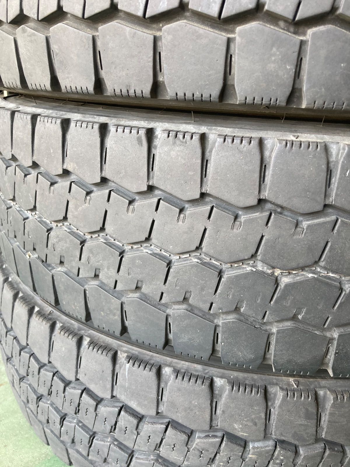 85R16 ダンロップ