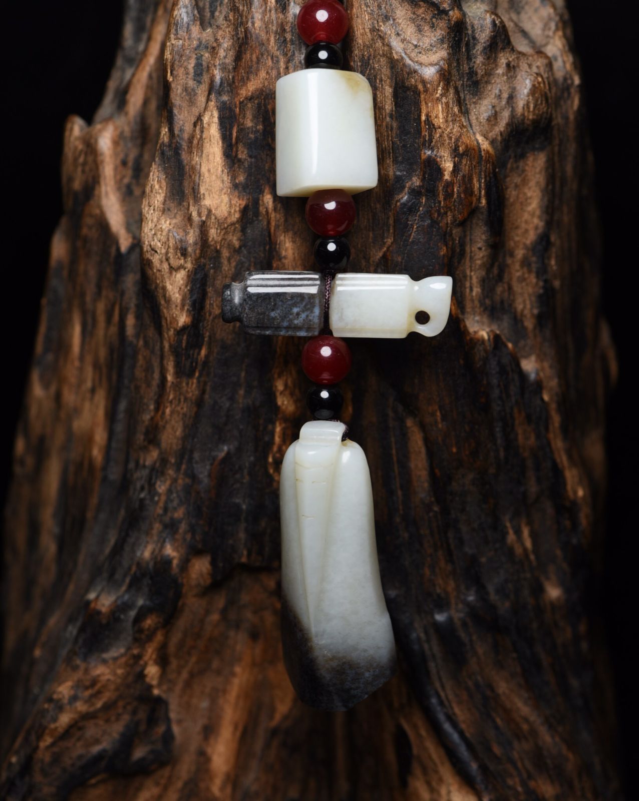 旧家蔵出し 和田玉細密彫 高古件 糖料 ペンダント 根付 裝身具 置物 賞