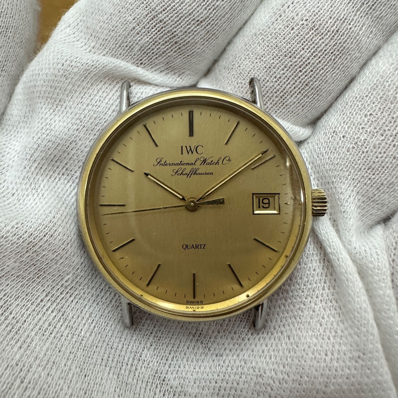 IWC シャウハウゼン メンズ腕時計 クォーツ 稼働 本体のみ - メルカリ