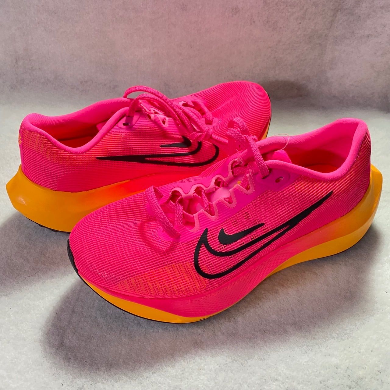 NIKE WMNS ZOOM FLY 5 ナイキ ウィメンズ ズーム フライ 5 YPER PINK