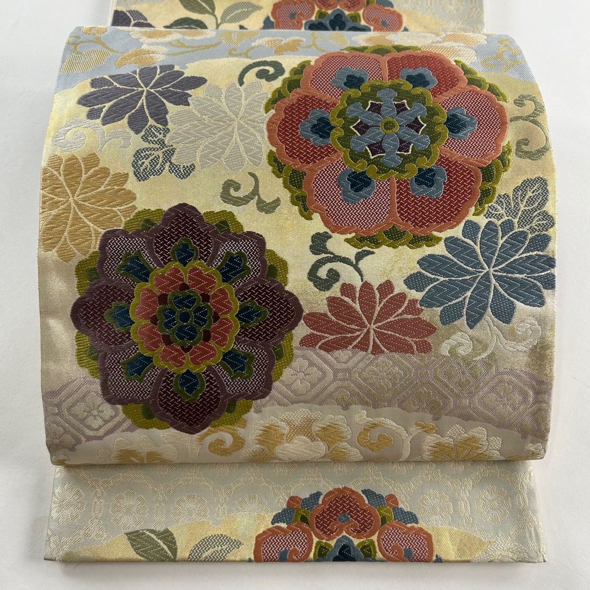 A26 美品　袋帯　綴れ　花草 A26 美品 袋帯 綴れ 花草 - メルカリ