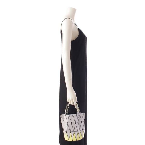 BAO BAO ISSEY MIYAKE グレーハンドバッグ バオバオ イッセイミヤケ】BAO BAO ISSEY MIYAKE バスケット