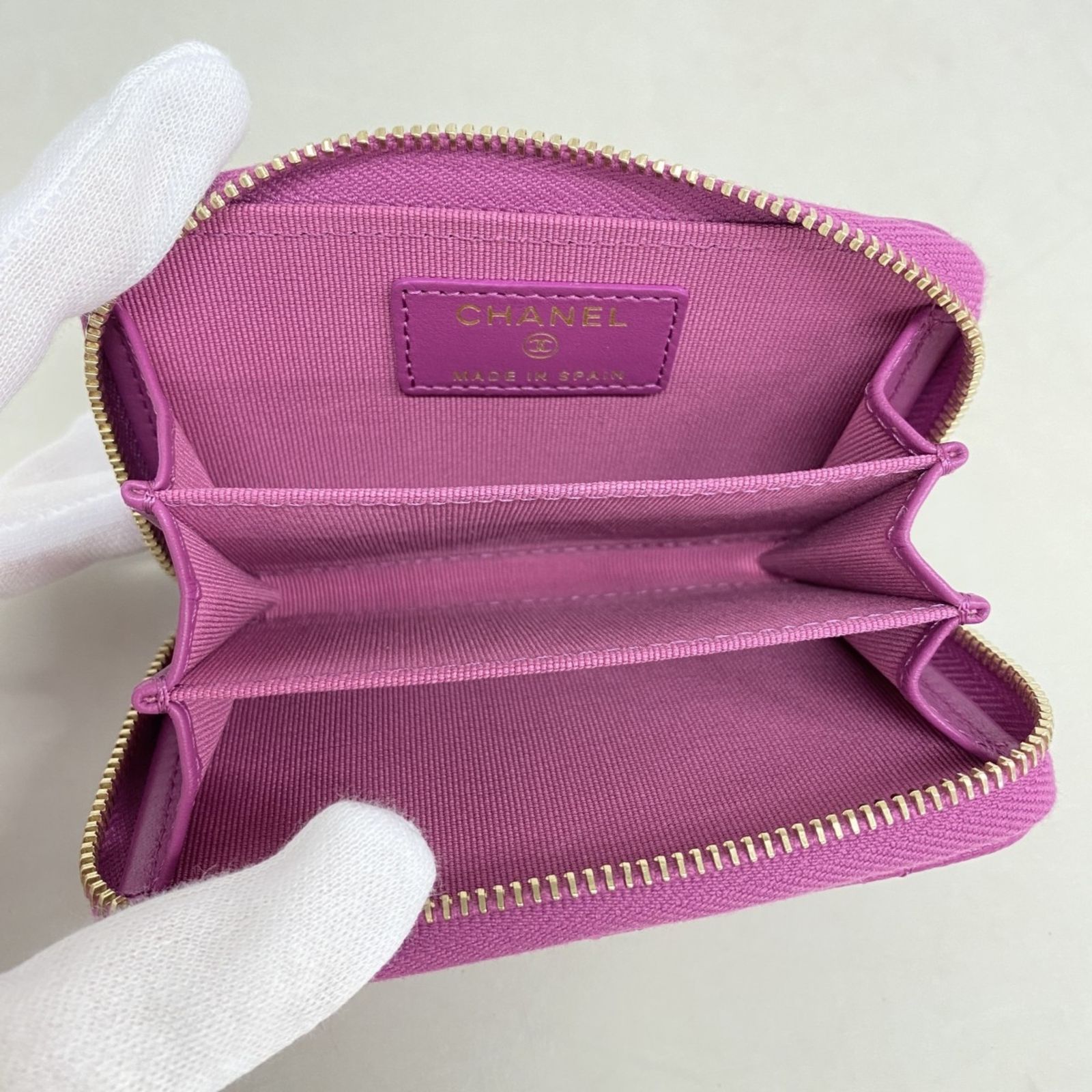 CHANEL パープルピンク　コインケース シャネル CHANEL マトラッセ ジップ コインパース ピンク