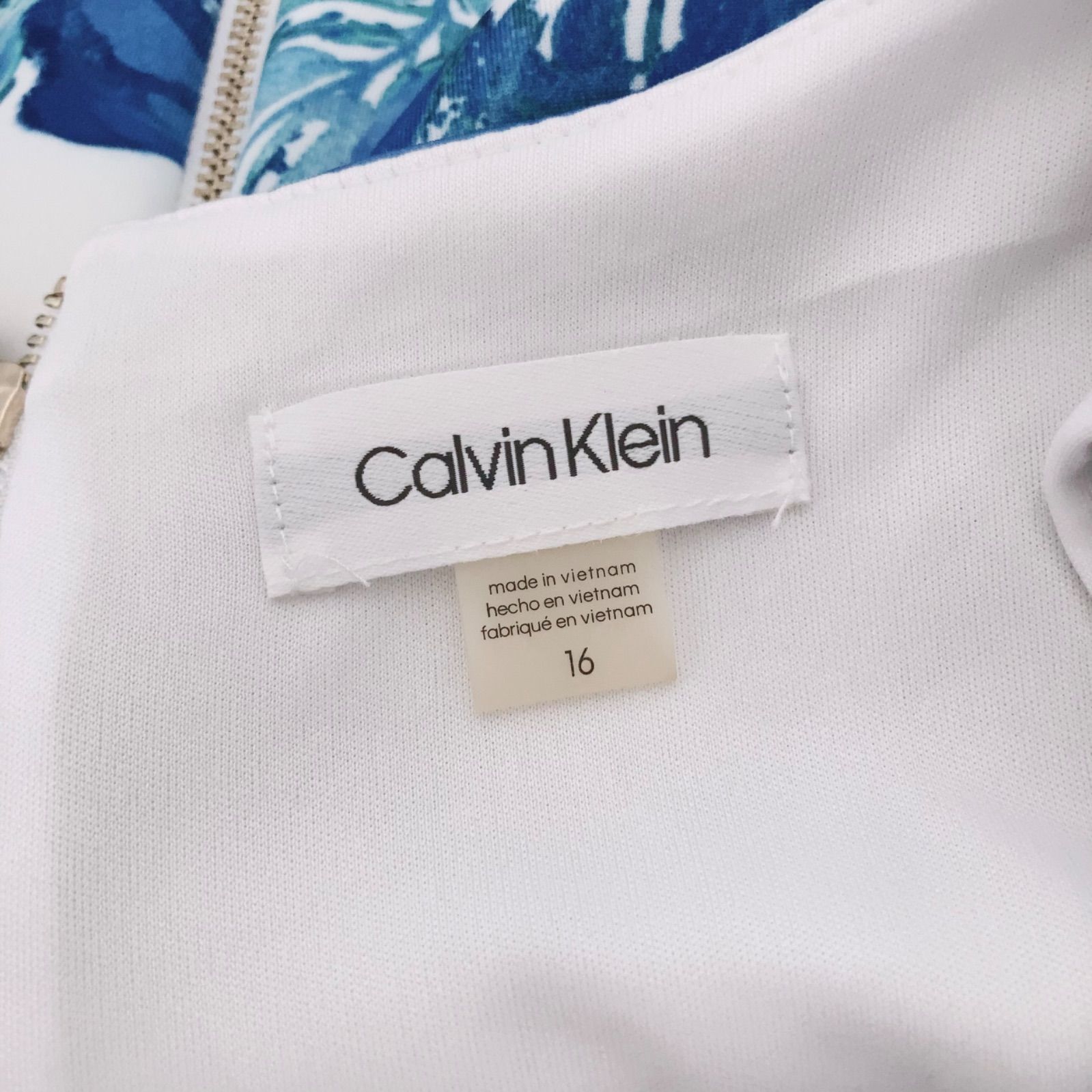 z1401【極美品】Calvin Klein カルバンクライン ノースリーブ