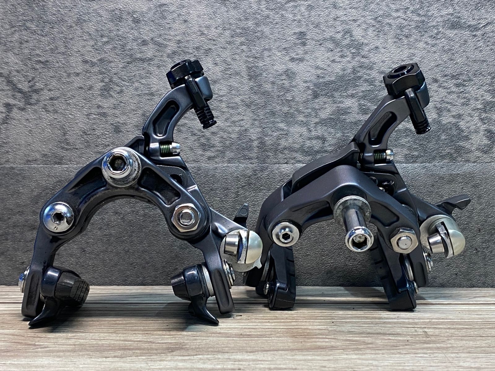 JJ737 シマノ SHIMANO アルテグラ ULTERGRA BR-6800 キャリパーブレーキ 前後セット