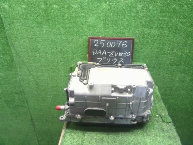 プリウス DAA-ZVW30 HVインバーター G92A0-47031 自社品番250076
