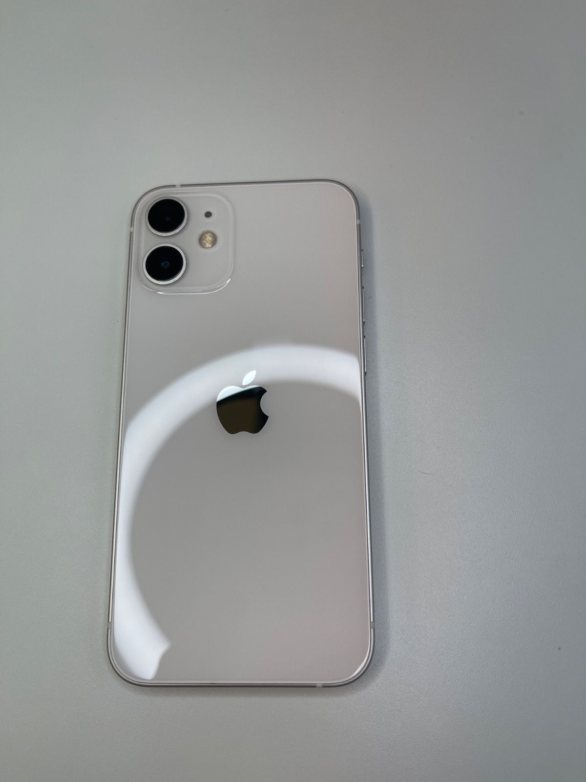 美品 iPhone 12 mini 64GB ホワイト バッテリー100% MGA63J/A
