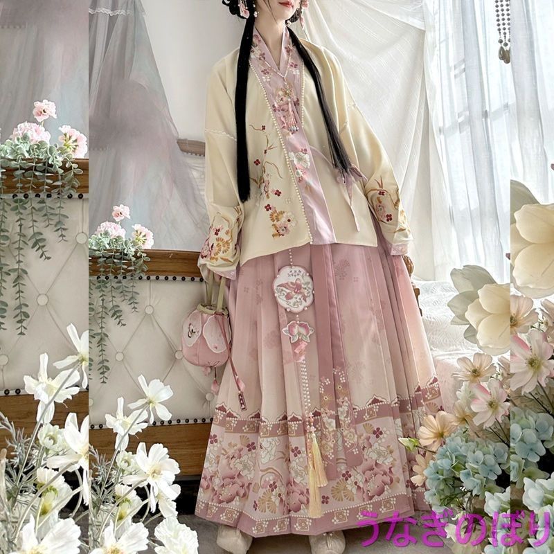 新品未使用 明制対襟交穿刺繍漢服 春夏秋用 馬面裙 吊り帯付き 日常着 優雅中華風スタイル 撮影会・イベント用 プレゼント最適 高品質デザイン