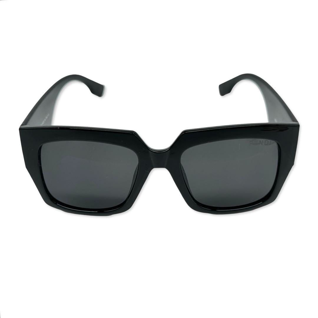 美品★フェンディ　サングラス　ブラック　ズッカ　ゴールド金具 美品☆フェンディ サングラス ブラック ズッカ ゴールド金具 ▪️FENDI