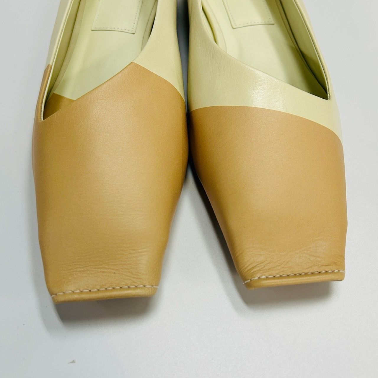 HENRI EN VARGO エナメル　パンプス Kate black enamel メリージェーン ポインテッド パンプス