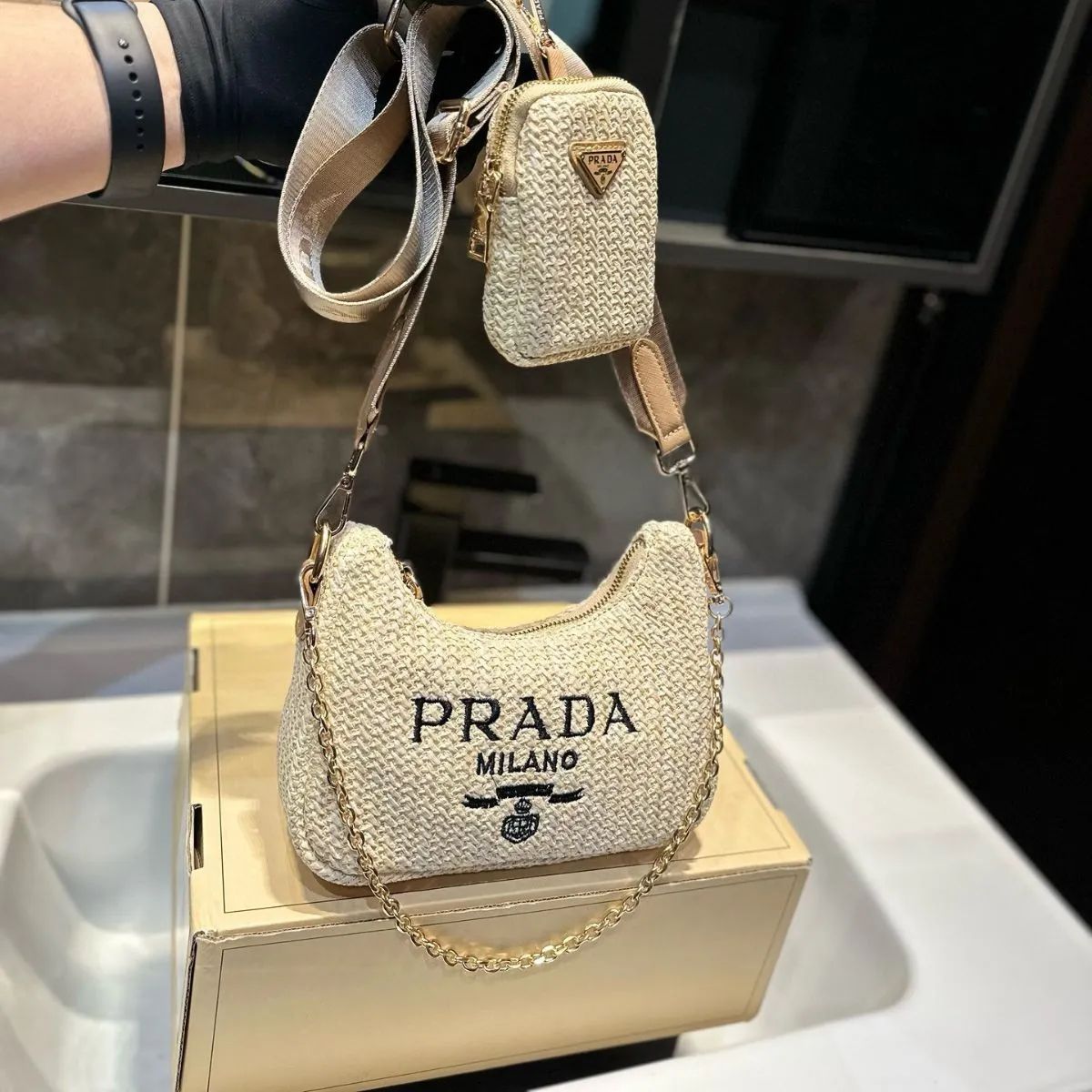 新品未使用】 PRADA プラダ ショルダーバッグ ハンドバッグ - メルカリ