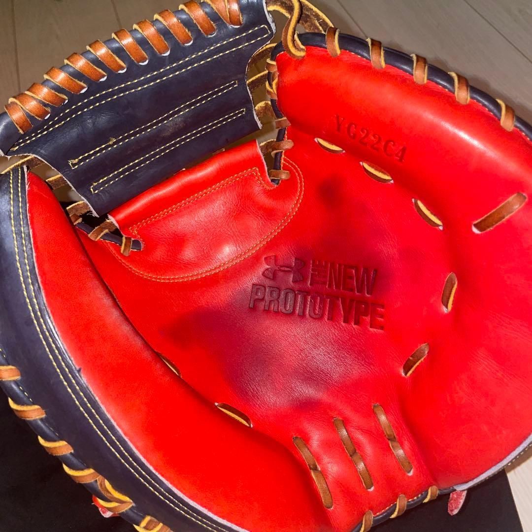 【プロ支給品】ジャイアンツ 小林誠司選手　キャッチャーミット プロ支給品】ジャイアンツ キャッチャーミット 小林誠司選手