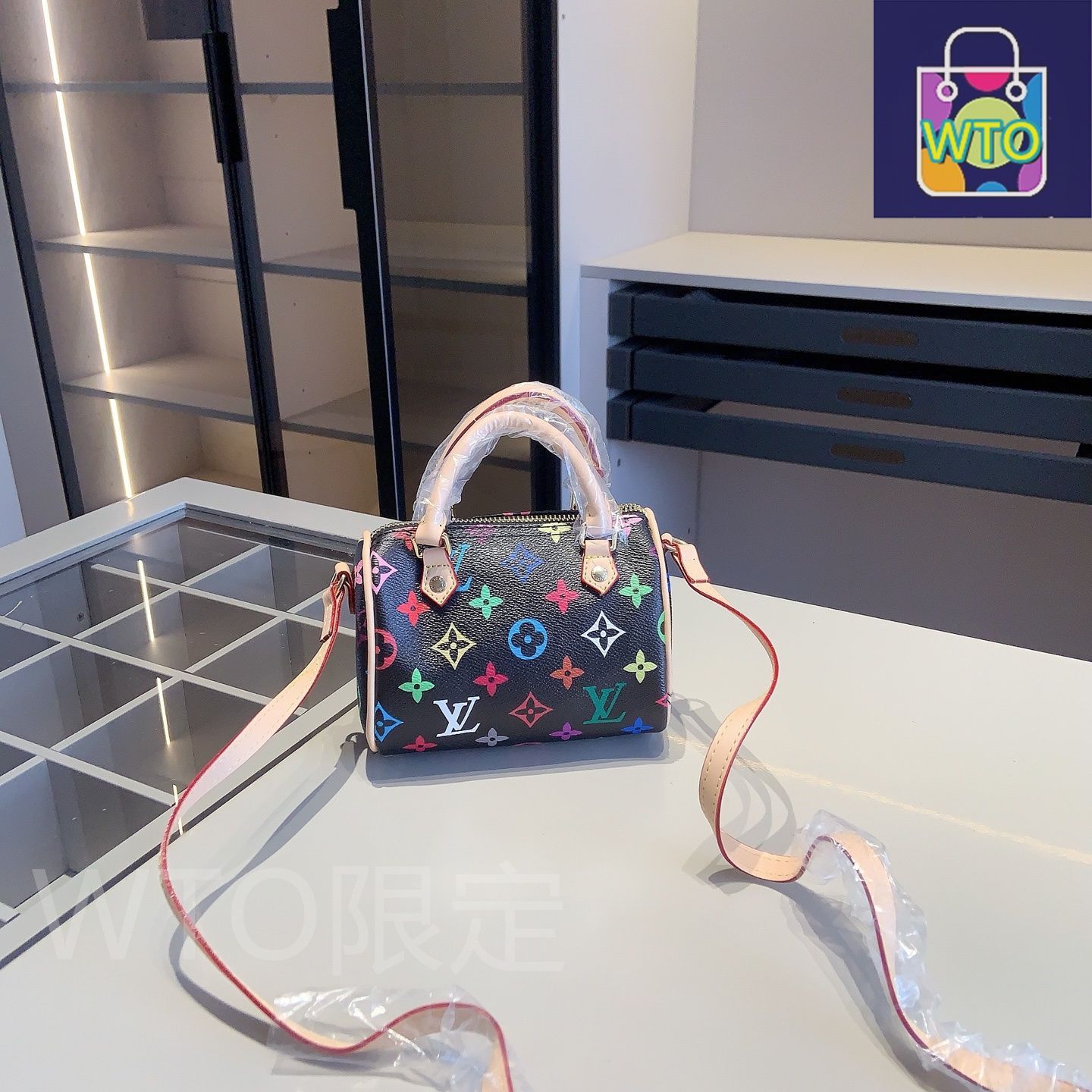Louis Vuitton ピンク コンパクト財布 超人気Louis Vuitton 希少ピンク 三つ折り財布 - メルカリ