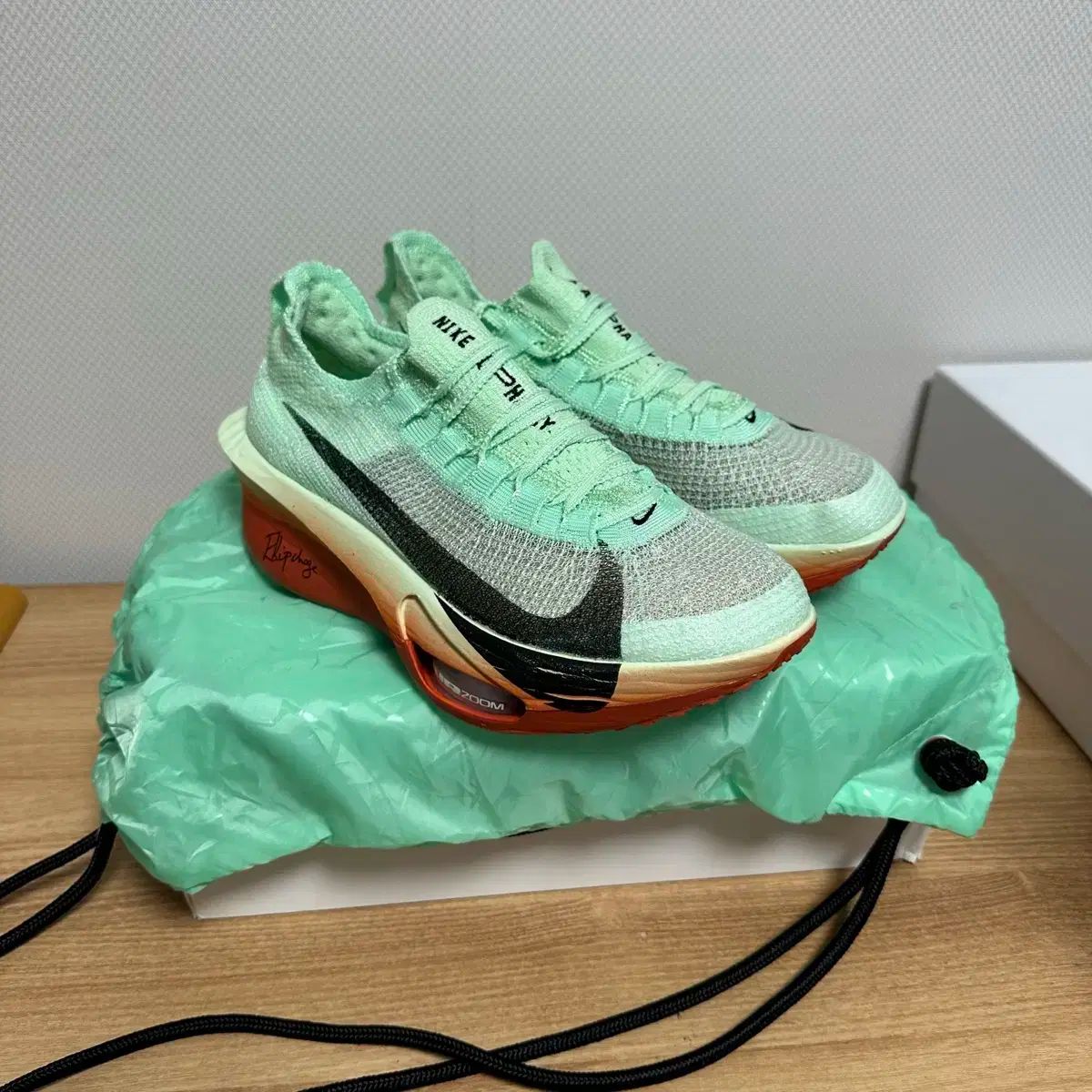 NIKE アルファフライ3 キプチョゲモデル　27cm すべてのマラソンランナーにスピードを提供するナイキ アルファ