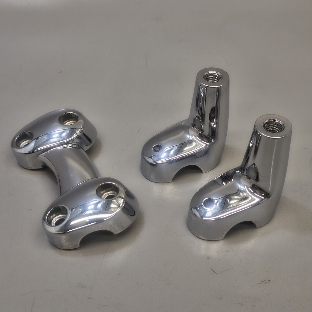 ハーレー FLD1580 ダイナ 純正 ハンドルポスト スイッチバック ハンドルクランプ 555900005 55900004