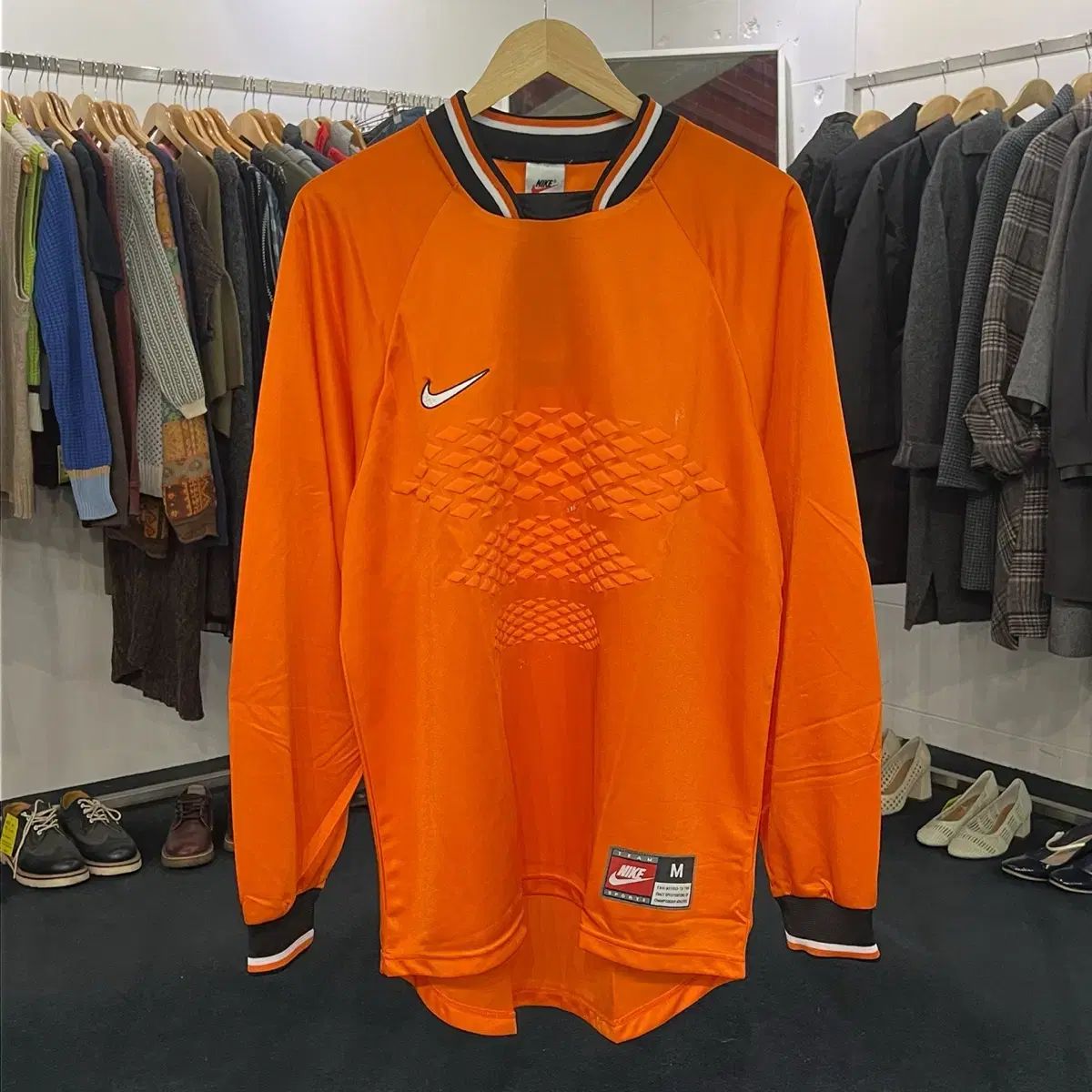 【雷市場（ポンジャン）商品韓国直送】 新品 M 90s NIKE(ナイキ) TEMPLATE GK ゴールキーパーユニフォーム