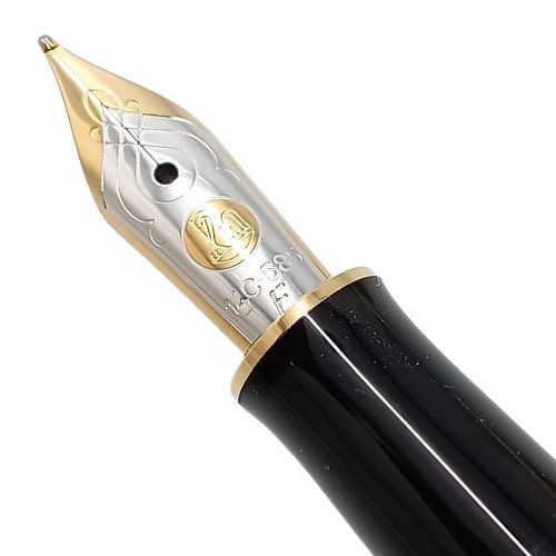 Pelikan ペリカン 万年筆 スーベレーン M600 グリーン・オ・グリーン 14C-585 F 専用ケース・箱付き MB/E1 - メルカリ